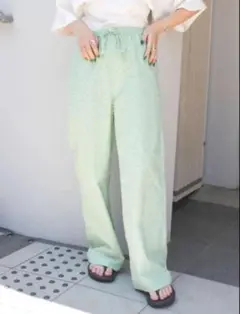 Item thumbnail for item 7da2d5d2-20e2-4aca-a6c6-8cb2b45ea63f