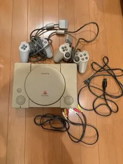 PlayStation (PS1) 本体 コントローラー2個+メモリー付き