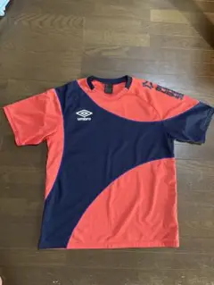 umbro サッカーシャツ O赤・紺