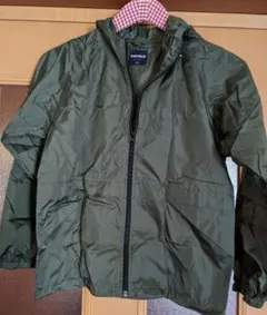 ユニクロ キッズ ウインドブレーカーフード付き 150