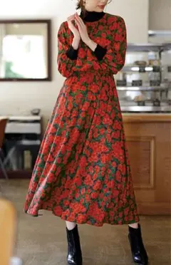 【美品】ラナン RANAN スカラップリブ使い 花柄ワンピース