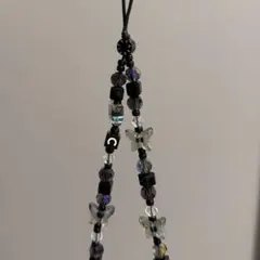 【CASETiFY】蝶デザインのスマホ用ストラップ