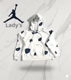 Item thumbnail for item 9e076ae4-1b4d-4cd9-84b7-f1d75ff0b8ec