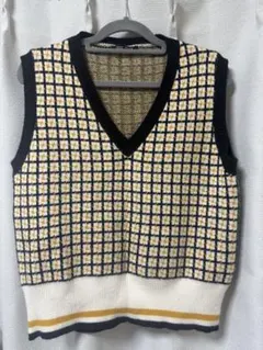 チェック柄ニットベスト Vネック　レディース　ニットベスト