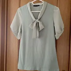 EAST BOY イーストボーイ　半袖　くすみグリーン　美品のサムネイル