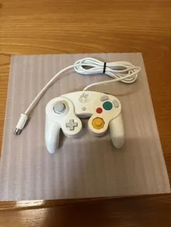 ゲームキューブ　コントローラー　スマブラホワイト