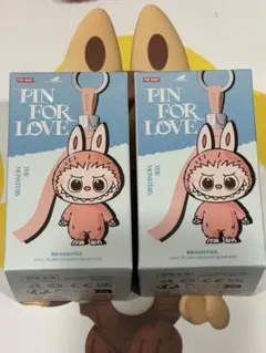 THE MONSTERS PIN FOR LOVE イニシャル2個セット