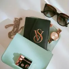 FURLA　セリーヌ