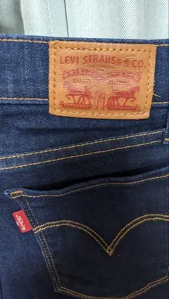 リーバイス312　SHAPING SLIM サイズ25　ほぼ未使用品