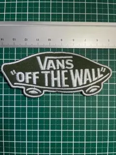 アイロンワッペン★VANS OFF THE WALL★中★カーキ