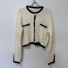 アイボリー ケーブルニットカーディガン