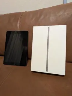 iPad 6世代 無印 32GB Wi-Fi版 MR7F2J/A シルバー - メルカリ