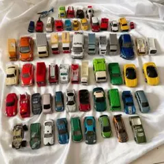 ミニカー まとめ売り トミカなど 59台 ヘリコプター1台 おもちゃ