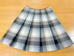 クリアインプレッション　チェックスカートのサムネイル