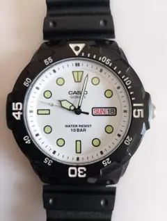 ★CASIO クォーツ 腕時計 ホワイト文字盤 ブラック