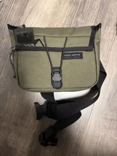 新品　HIGH ABOVE ショルダーバッグヒップバッグ　オリーブ　アメリカ製