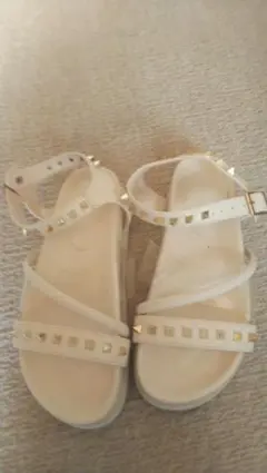 エスペランサスタッズ付きサンダル