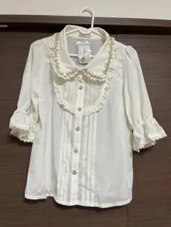 ⭐︎ 未使用品　アクシーズファム　フリル　フラワーホワイトブラウス