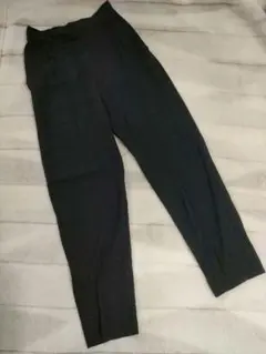 ブラックパンツ　カジュアルパンツ　サイズ34