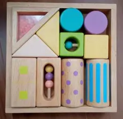 積み木 知育玩具