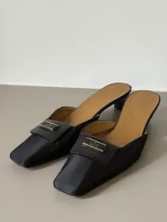 GUCCI サテン ミュール ブラックのサムネイル