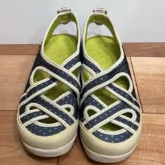 Item thumbnail for item 63b3b3d5-c018-4bea-870d-a17ec9b4c90f