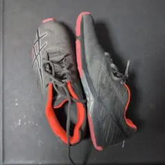 アシックス　24.5cm　ランニングシューズ　ブラック/オレンジ [最終値下げ]