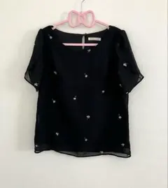 BE RADIANCE❤️トップスのサムネイル