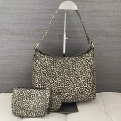 ワンショルダーバッグ　BUENOヒョウ柄　レオパードポーチ鏡付き