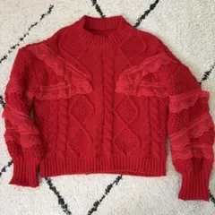 レース付き赤ニットセーター　emi+