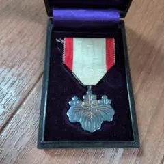 2026年最新】勲八等白色桐葉章の人気アイテム - メルカリ