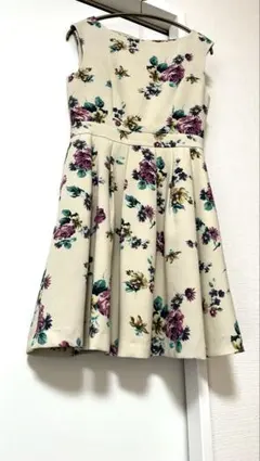 【美品】redyazel　花柄ワンピース