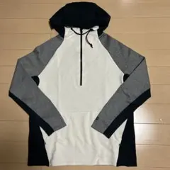 NIKE TECKFLEECE パーカー