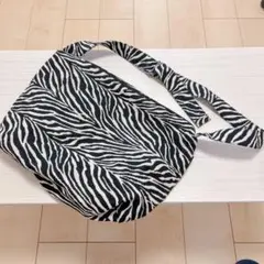 【未使用品】ゼブラ柄　バッグ