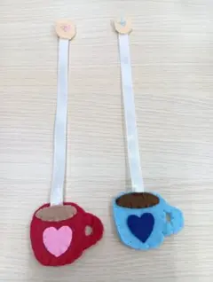 ​103【ハンドメイド】フェルトのマグカップしおり 2点セット / ブックマーク