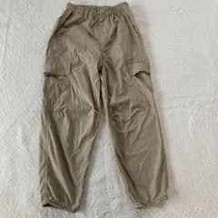 UNIQLO ベージュ カーゴジョガーパンツ 150