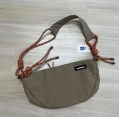 Item thumbnail for item b1565328-55b7-45f1-80e3-7edecc60fcde