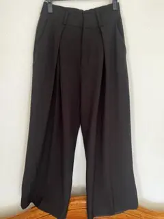 【美品】VELNUS スーパーワイドタックストレートパンツ　ウールライクメンズＳ