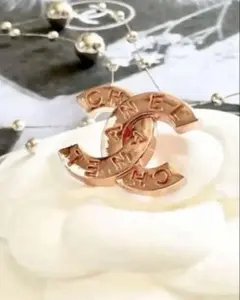CHANEL ピンブローチ　ピンバッジ　ピンズ　vintage ピンクゴールド
