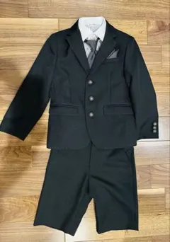 フォーマルスーツ 120cm 黒 ストライプシャツ