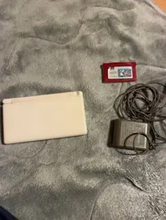 ニンテンドーDS Lite 本体 クリスタルホワイト充電器 タッチペンソフト付き