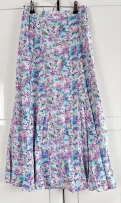 蜷川実花　スカート 蜷川実花 | やっぱりフェミニンなお洋服が好き❤️ 色々な服着る