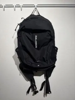 SALOMON 黒 リュック・バックパック　20Lのサムネイル