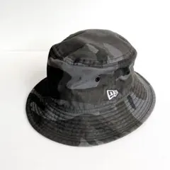 NEW ERA バケットハット BUCKET01 ブラックカモフラ柄　S／M