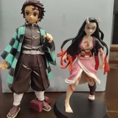 鬼滅の刃炭治郎と禰豆子　フィギュアセット 伊黒小芭内のキーホルダーおまけ付き