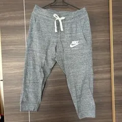 Nike グレー スウェットパンツ M 試着のみ　膝下丈