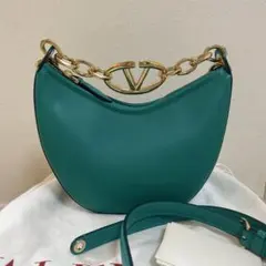 期間限定値下げ‼️☆ヴァレンティノValentino☆Vロゴ ムーン ハンドバッグのサムネイル
