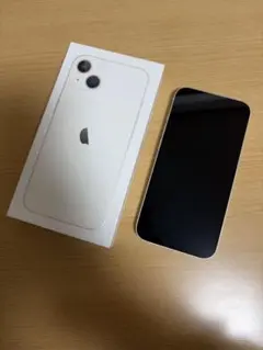 Apple iPhone 13 スターライト