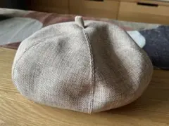 ベージュのベレー帽 CapKoreaデザイン