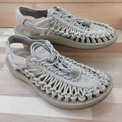 キーン ウィメンズ ユニークサンダル 23cm